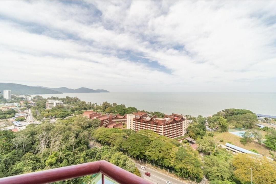 Luxury Seaview - 3br Apartment *