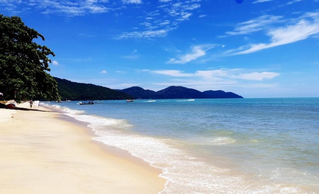 Apartment Luxury Seaview - 3br Batu Ferringhi